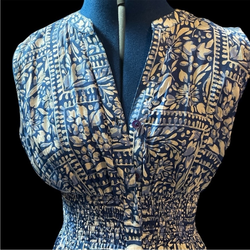 Chelsea & Theodore Blue and White Patterned Midi Dress - Picture 2 of 7